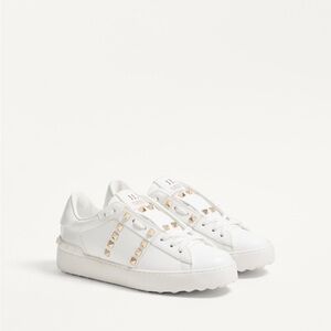 Valentino Garavani Rockstud Untitled sneaker in white calfskin